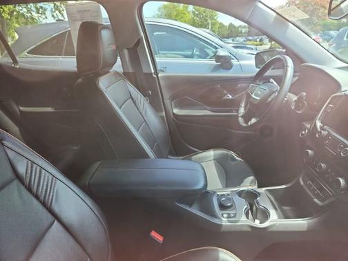 Ebony Twilight Metallic 2023 GMC Terrain AT4