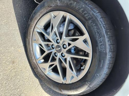 2025 Genesis GV70 2.5T