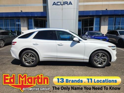 Uyuni White 2025 Genesis GV70 2.5T