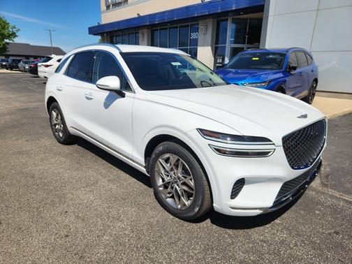 Uyuni White 2025 Genesis GV70 2.5T