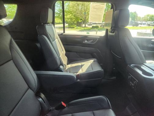 Dark Ash Metallic 2023 Chevrolet Suburban RST