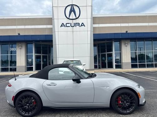 Aero Gray 2024 Mazda MX-5 Miata Club