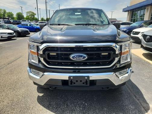 Black 2022 Ford F-150 XLT