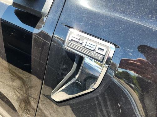 Black 2022 Ford F-150 XLT