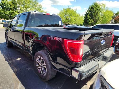 Black 2022 Ford F-150 XLT