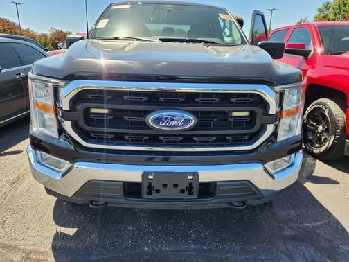 Black 2022 Ford F-150 XLT