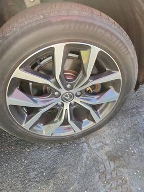 White 2023 Acura MDX w/Technology Package
