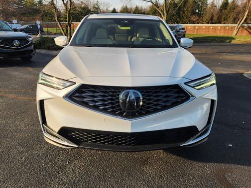 Platinum White Pearl 2026 Acura MDX w/Technology Package