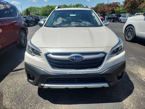 Crystal White Pearl 2022 Subaru Outback Touring