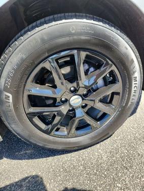 Sterling Gray Metallic 2023 Chevrolet Equinox 1LT