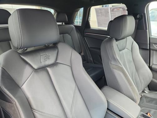 2021 Audi Q3 S line Premium Plus
