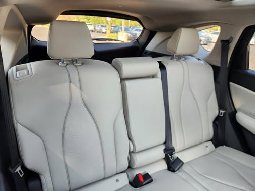 2025 Acura RDX w/Technology Package