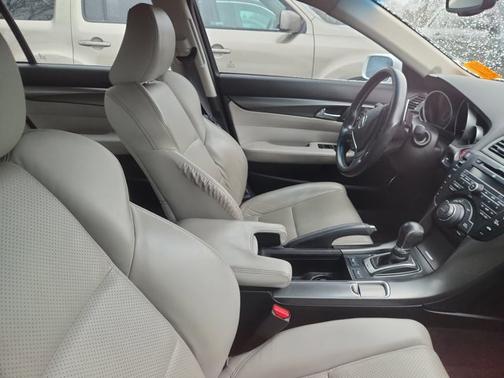 2013 Acura TL Technology
