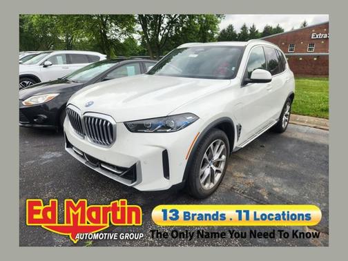 Alpine White 2025 BMW X5 xDrive50e