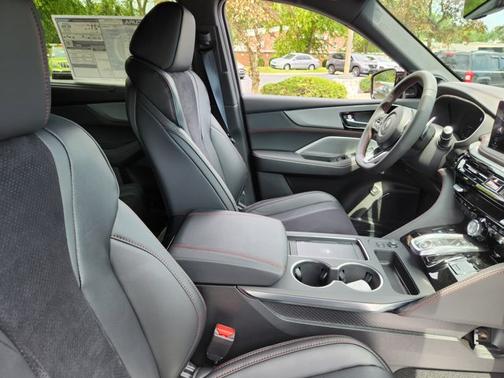 2025 Acura MDX w/A-Spec Package