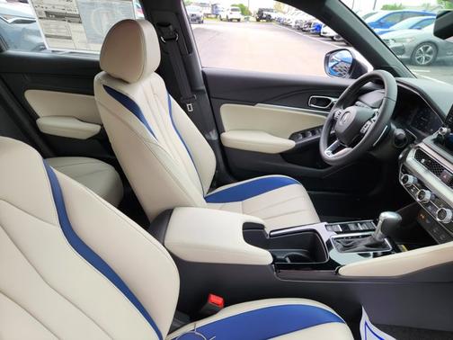 Platinum 2026 Acura Integra w/A-Spec Package