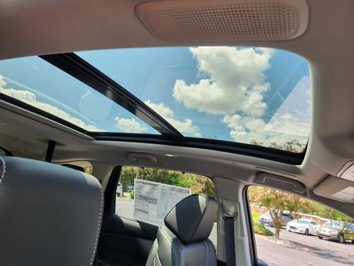 2025 Acura MDX w/Technology Package