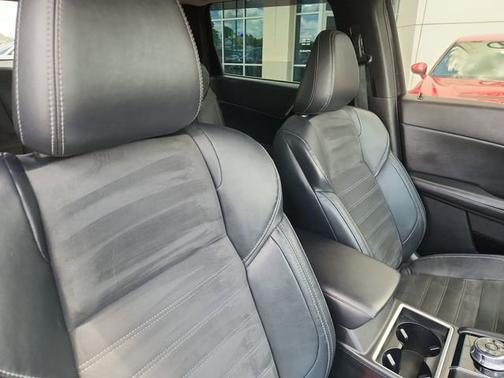 Black 2023 Mitsubishi Outlander SE Black Edition