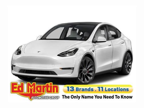 Pearl White Multi-Coat 2023 Tesla Model Y Long Range