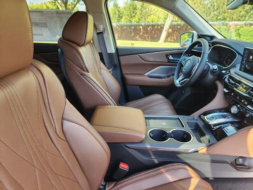 Platinum White Pearl 2026 Acura MDX w/Advance Package