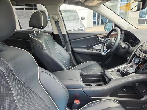 2024 Acura RDX w/Advance Package