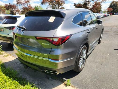 Gray 2024 Acura MDX w/Advance Package