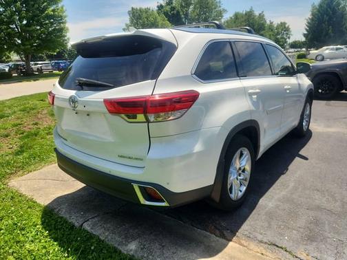 Blizzard Pearl 2018 Toyota Highlander Limited