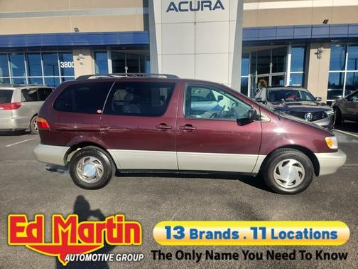 1999 Toyota Sienna XLE