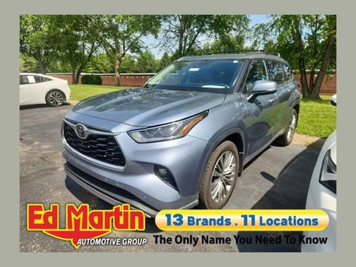 Moon Dust 2020 Toyota Highlander Platinum