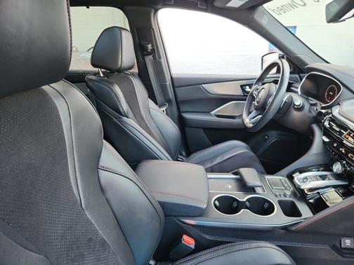 2023 Acura MDX w/A-Spec Package