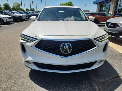 White 2023 Acura MDX w/Advance Package