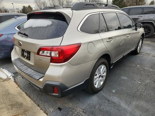 2018 Subaru Outback 2.5i Premium