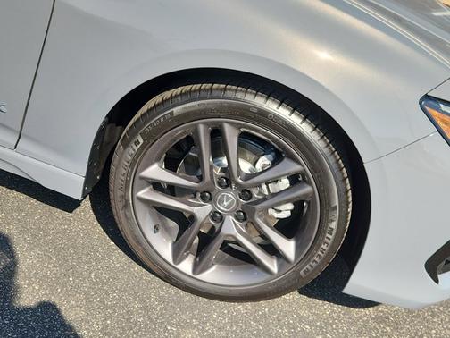 2025 Acura TLX w/A-Spec Package