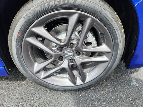 2025 Acura TLX w/A-Spec Package