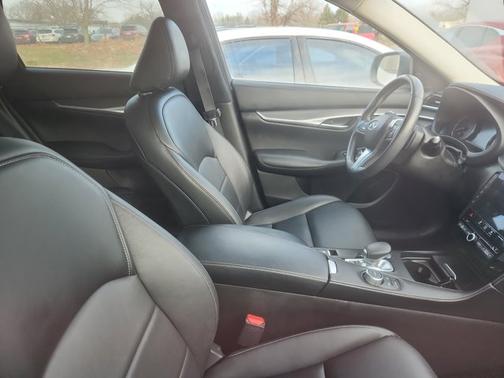 2021 INFINITI QX50 PURE