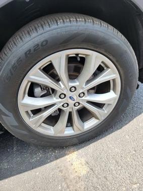 Gray Metallic 2023 Ford Explorer XLT