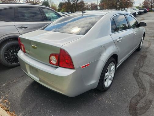 2011 Chevrolet Malibu LS w/1LS