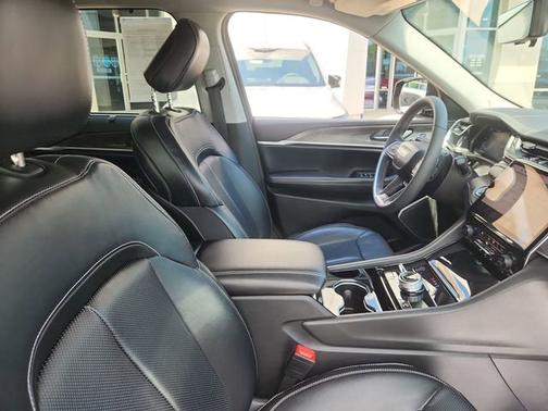 Diamond Black Crystal Pearlcoat 2022 Jeep Grand Cherokee 4xe 4xe