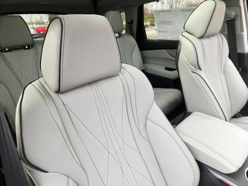 2026 Acura MDX w/Advance Package