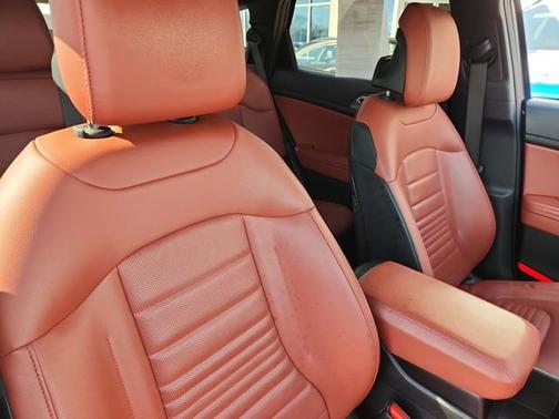 Gravity Gray 2023 Kia Sportage SX-Prestige