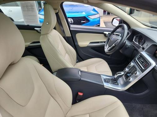 2017 Volvo S60 Inscription T5