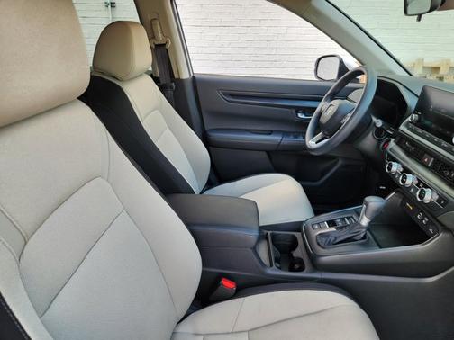 Platinum White Pearl 2024 Honda CR-V EX