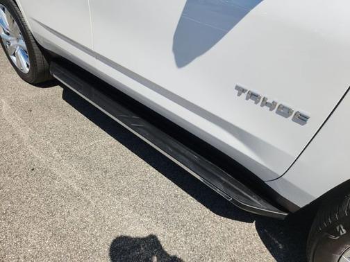 Iridescent Pearl Tricoat 2024 Chevrolet Tahoe High Country