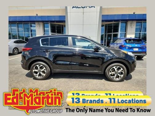 Black Cherry 2022 Kia Sportage LX