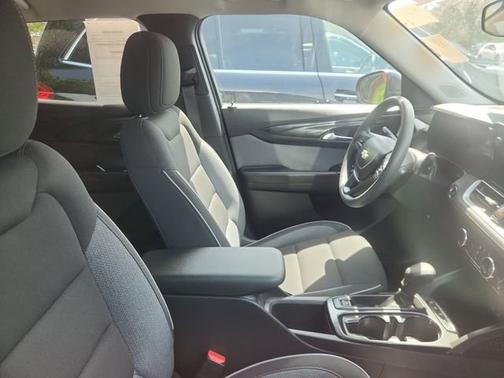 Mosaic Black Metallic 2025 Chevrolet Trailblazer LT