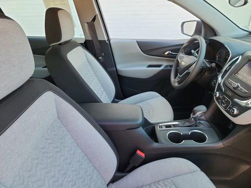 Summit White 2023 Chevrolet Equinox LS