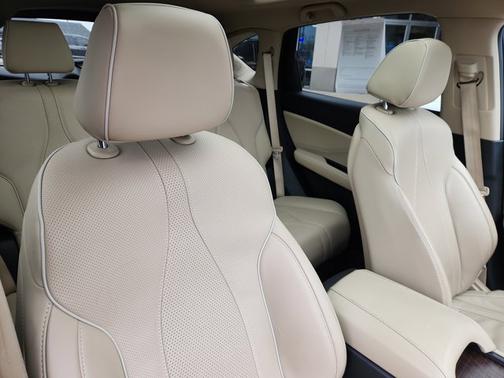 2023 Acura RDX w/Advance Package