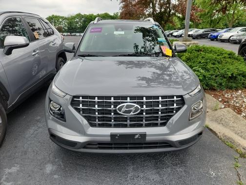2020 Hyundai VENUE SEL