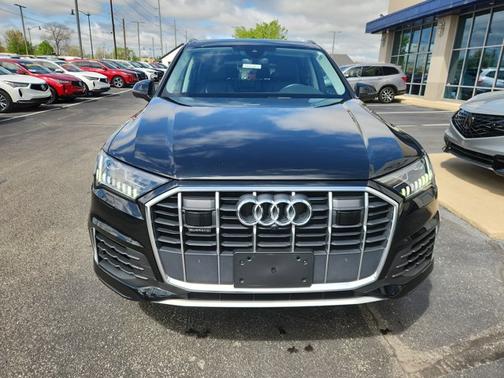 2024 Audi Q7 Premium Plus