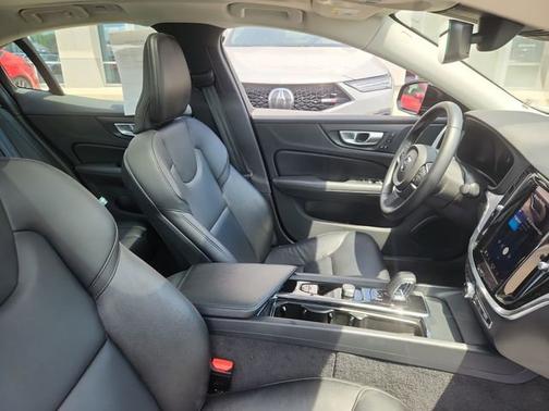 Black 2024 Volvo S60 Core Dark Theme